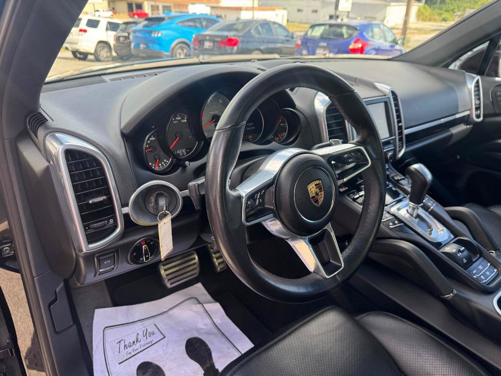 Used 2016 Porsche Cayenne S AWD/4WD image 15