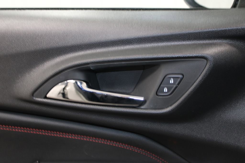 New 2026 Chevrolet Trax RS w/ Sunroof Package image 35