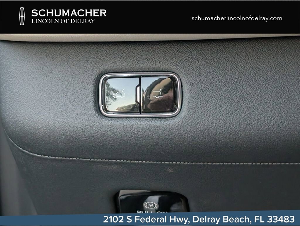 New 2026 Lincoln Navigator Premiere AWD/4WD image 22