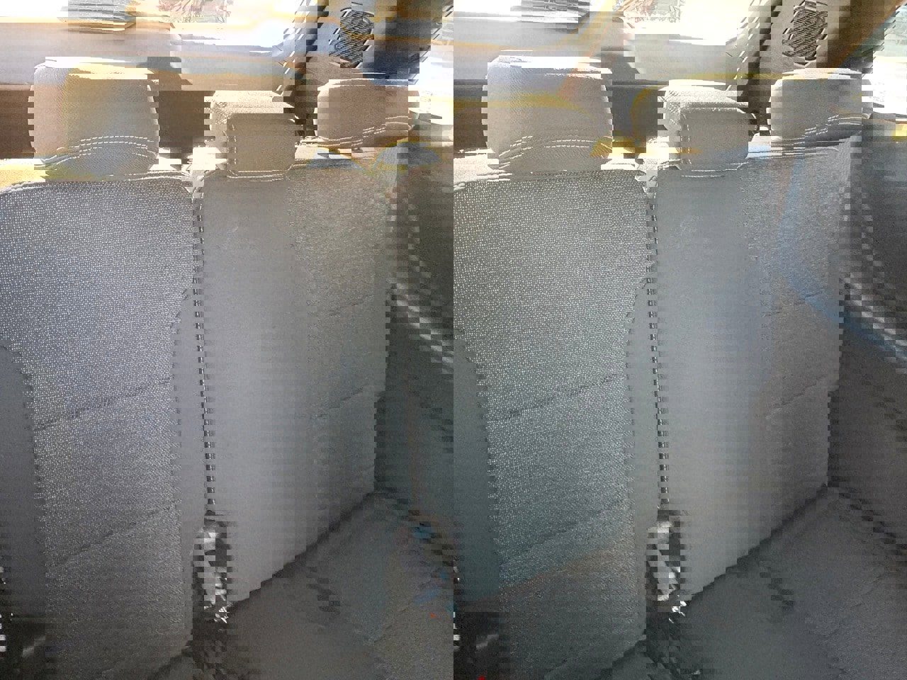 Used 2025 Chevrolet Traverse LT image 36