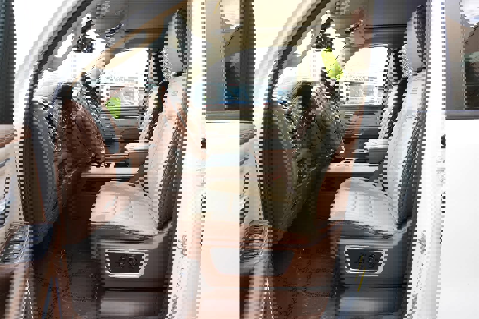 Used 2019 RAM 1500 Laramie image 16