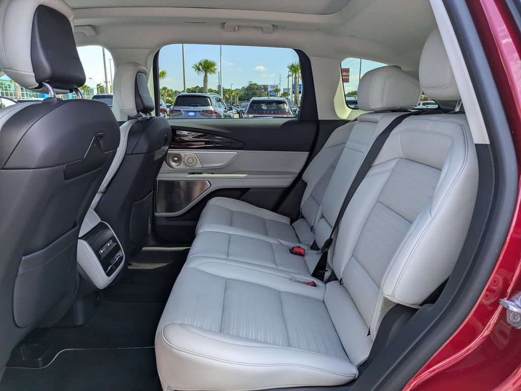 New 2026 Lincoln Nautilus Reserve AWD/4WD image 14
