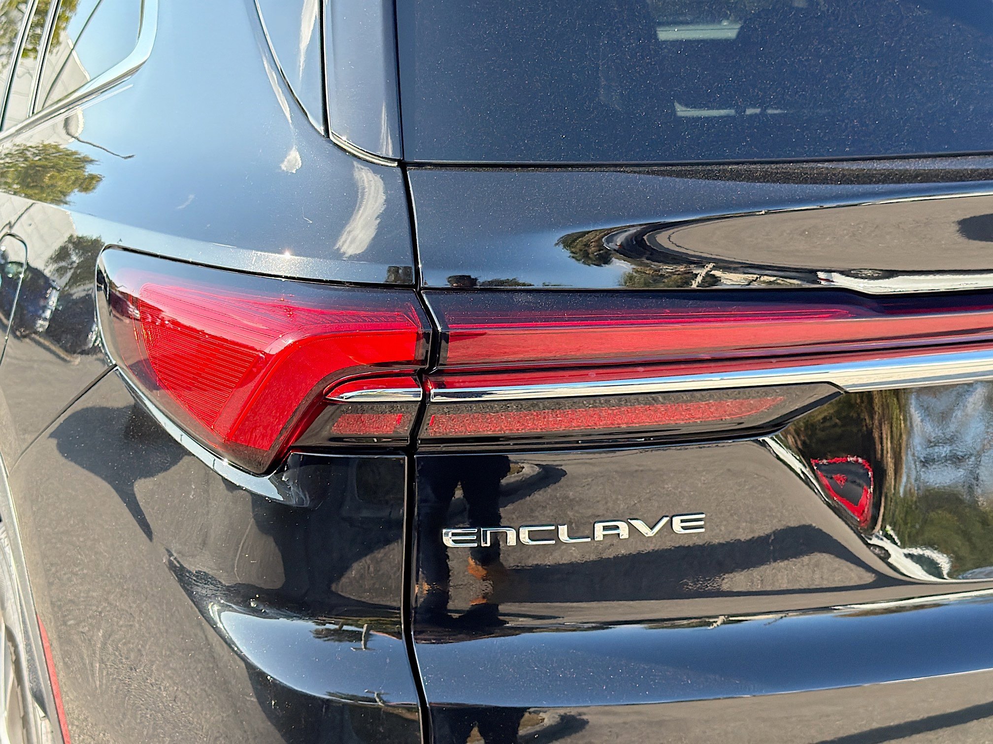 Used 2025 Buick Enclave Preferred image 10