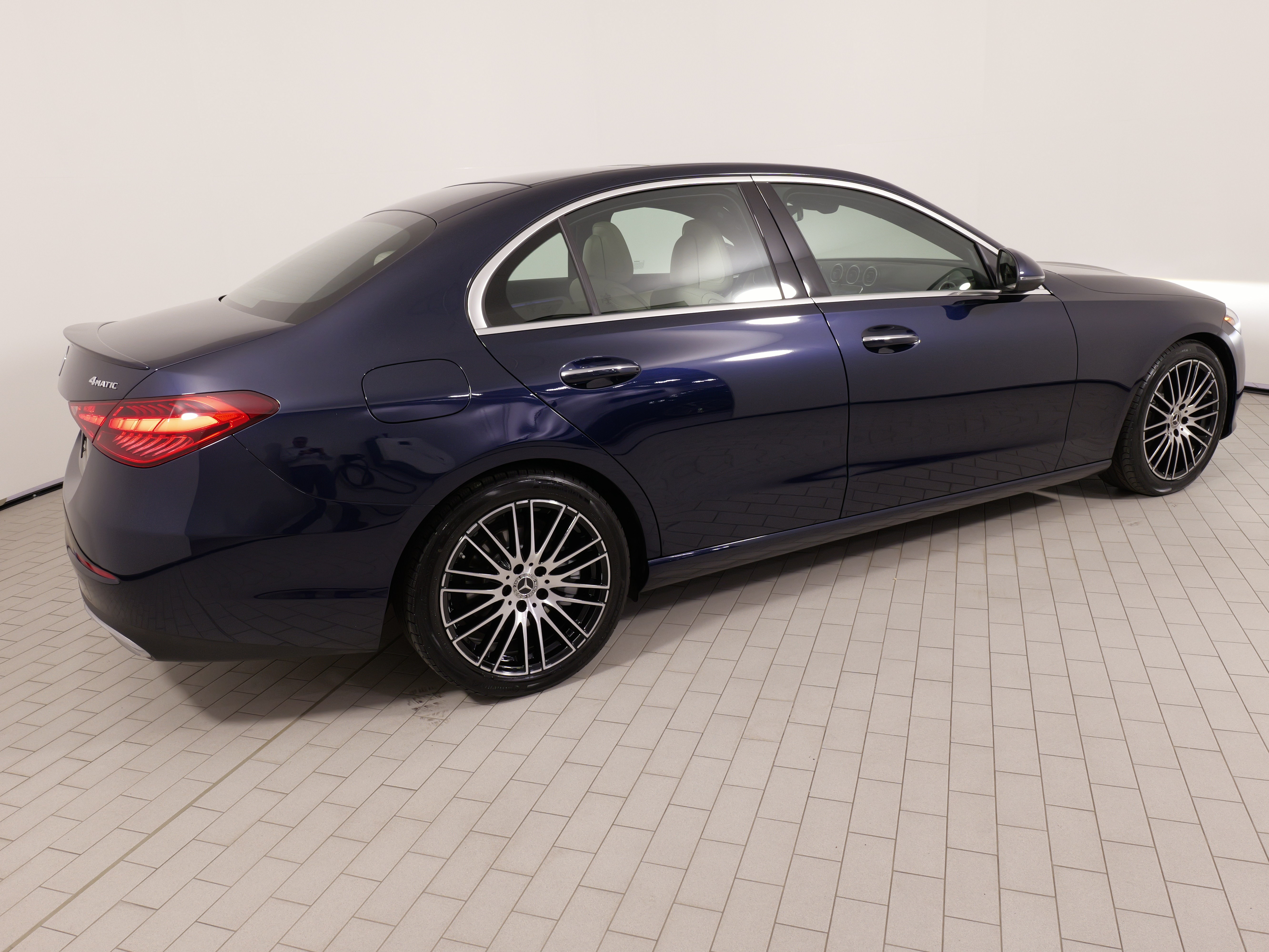 Used 2022 Mercedes-Benz C 300 4MATIC Sedan image 10