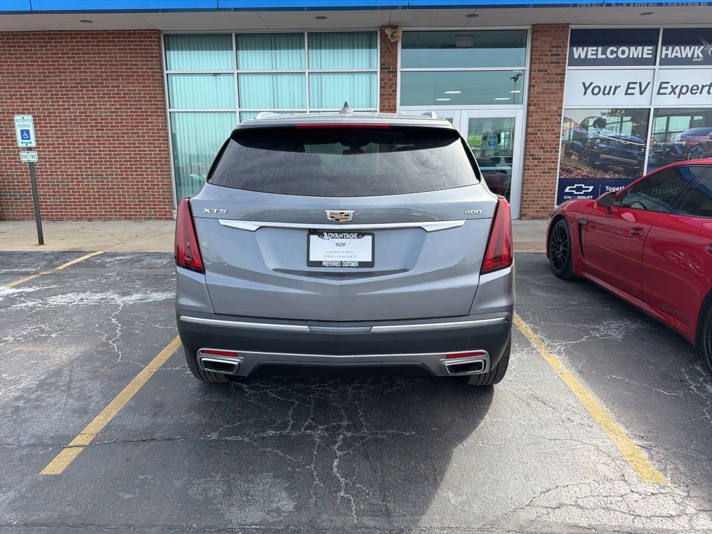 Used 2022 Cadillac XT5 Premium Luxury image 3