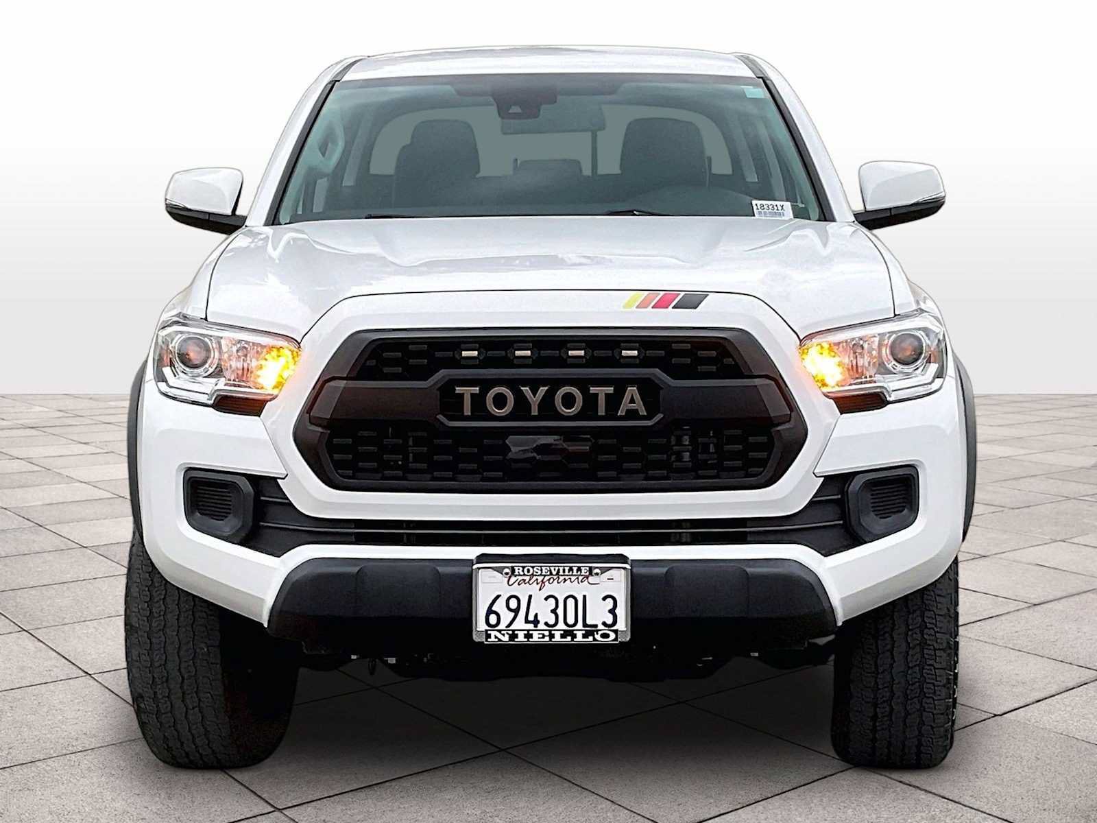 Used 2022 Toyota Tacoma SR5 w/ Trail Edition AWD/4WD image 3