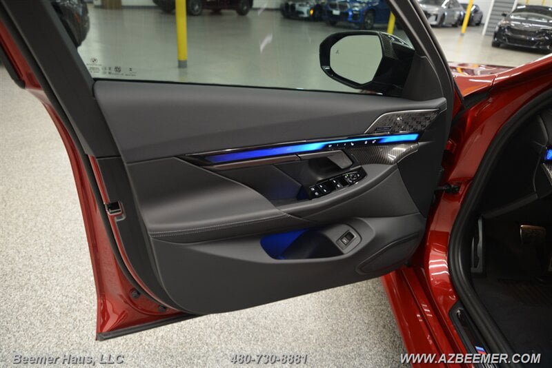 Used 2026 BMW M5 w/ M Driver's Package AWD/4WD image 39