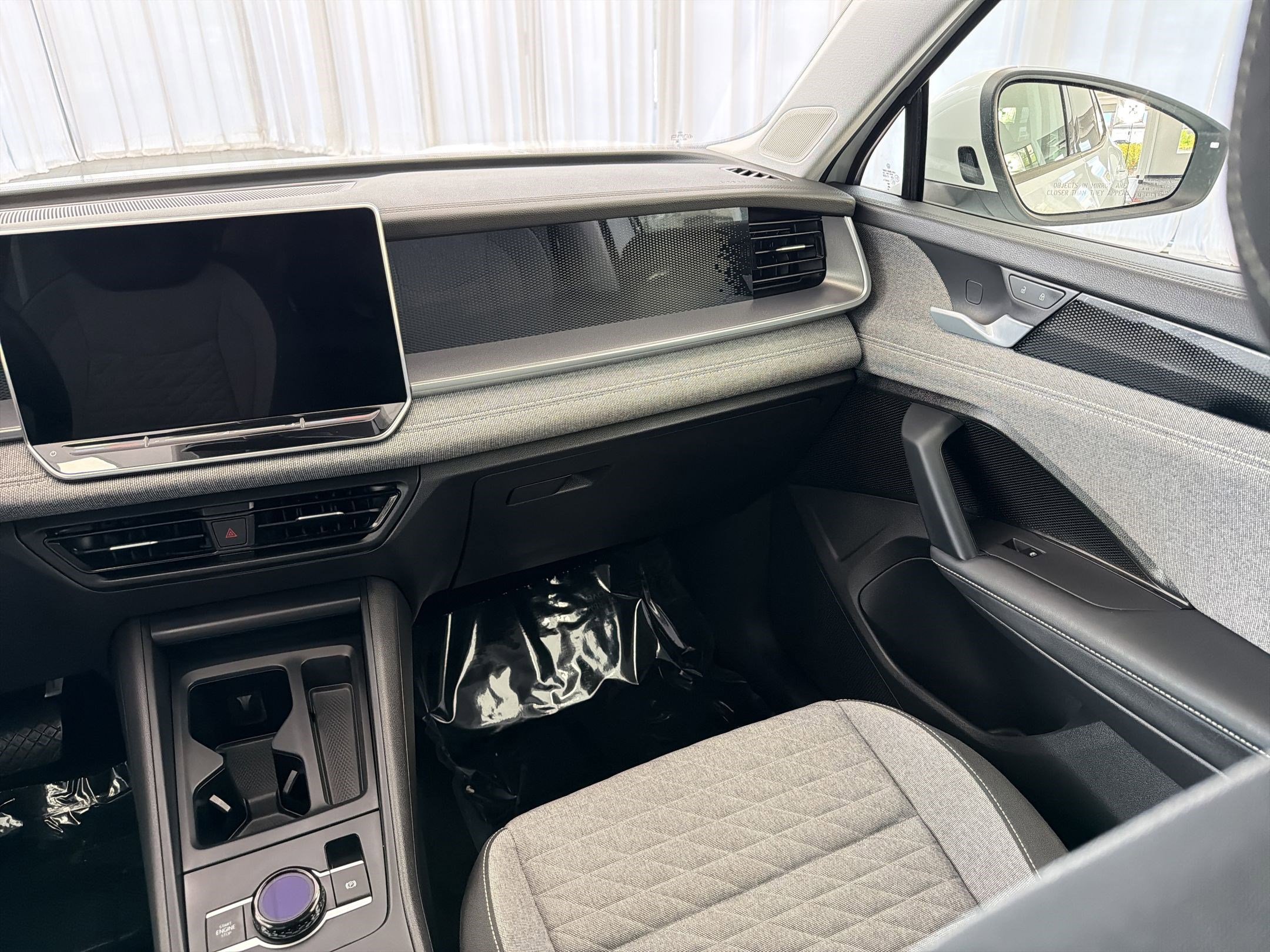 Used 2025 Volkswagen Tiguan S FWD image 26