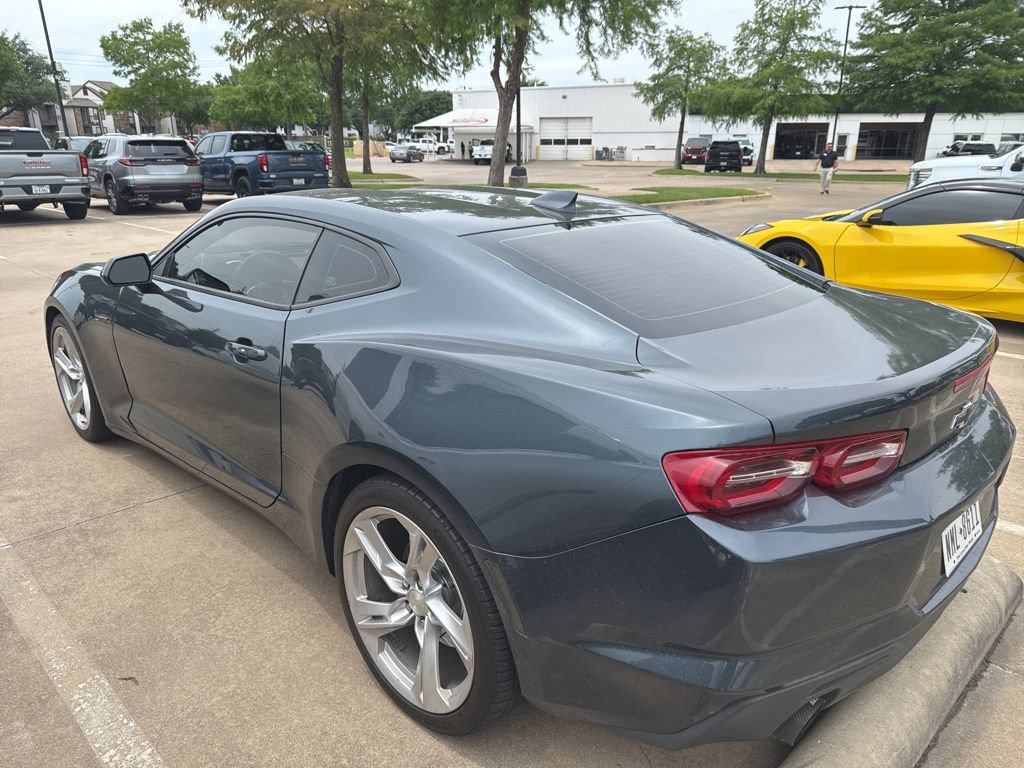 Used 2020 Chevrolet Camaro LT RWD image 11