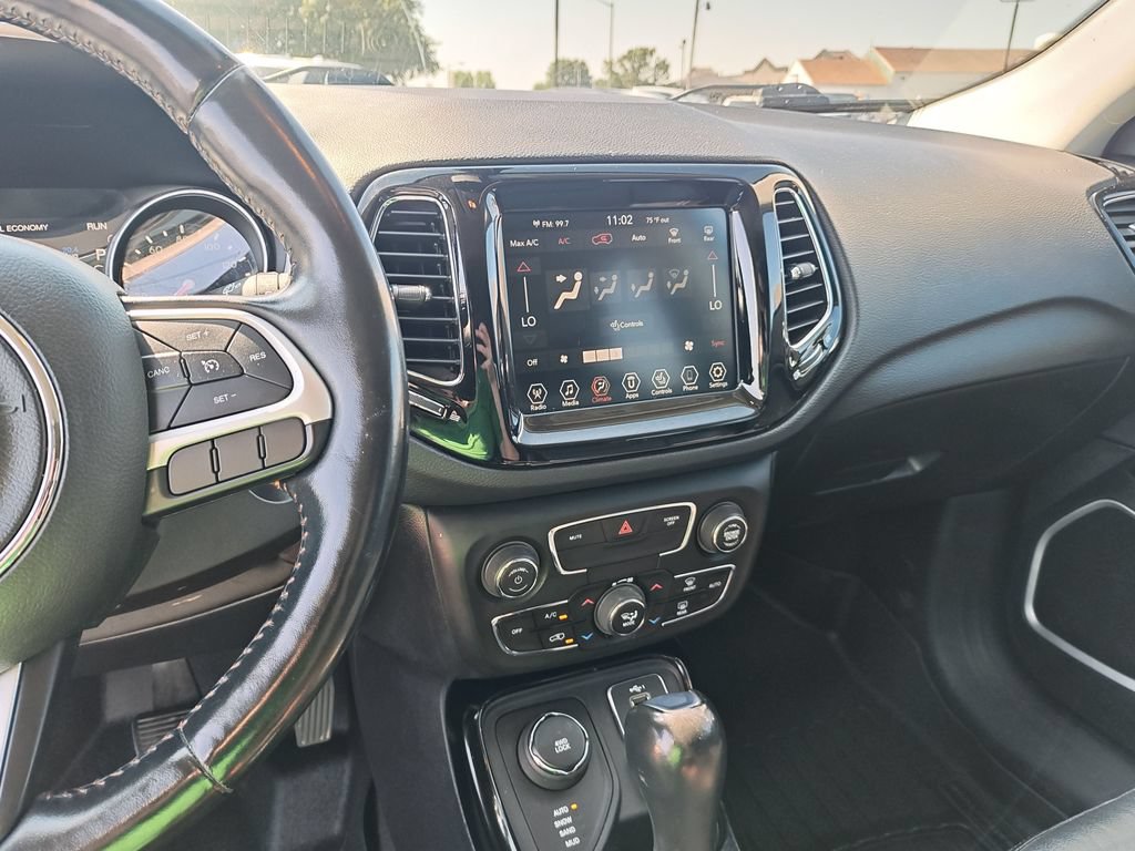 Used 2020 Jeep Compass Limited AWD/4WD image 21
