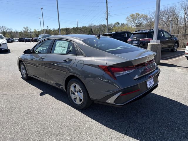 New 2026 Hyundai Elantra SE w/ Cargo Package image 5