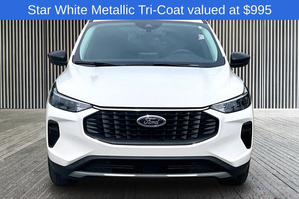 Used 2023 Ford Escape Active AWD/4WD image 3