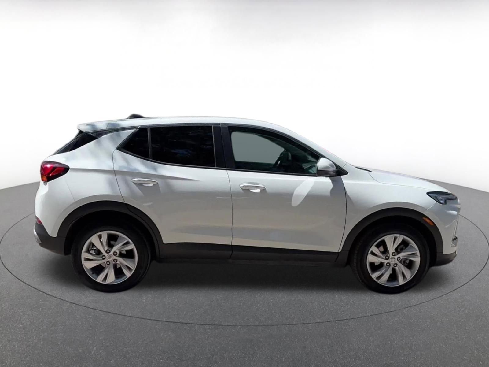 Used 2025 Buick Encore GX Preferred FWD image 16