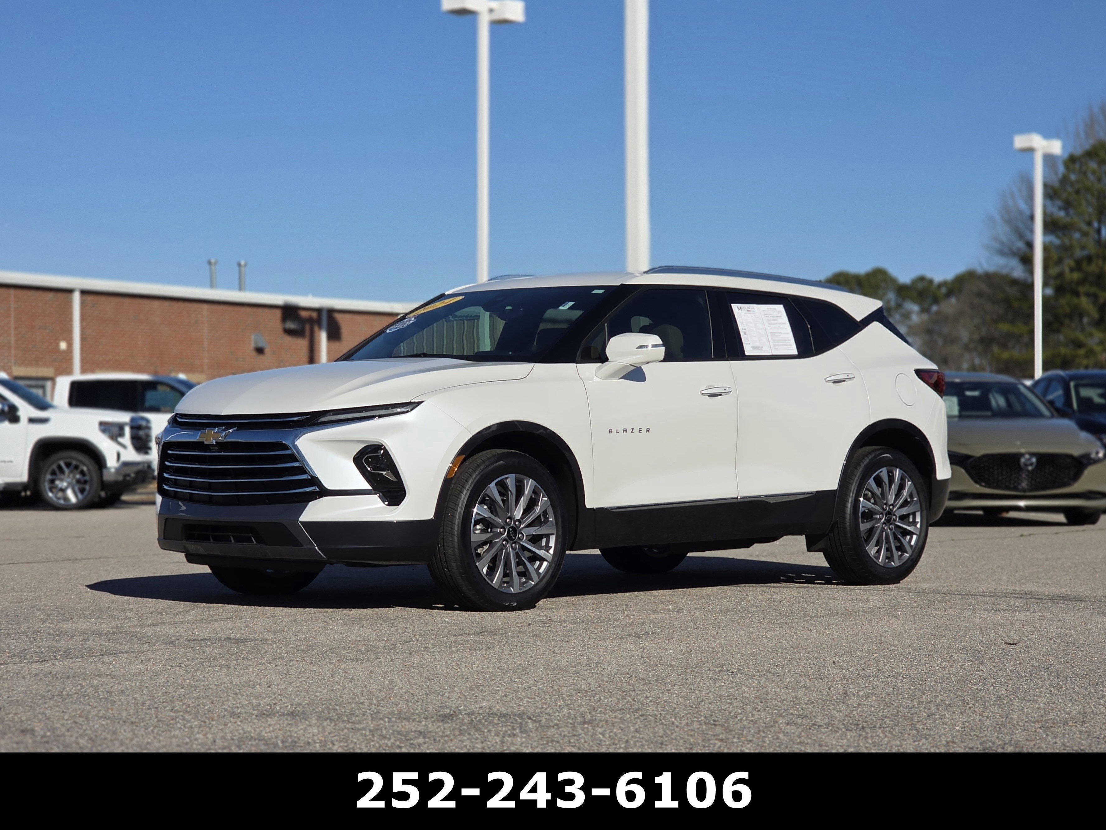 Used 2024 Chevrolet Blazer Premier w/ Driver Confidence II Package FWD image 3