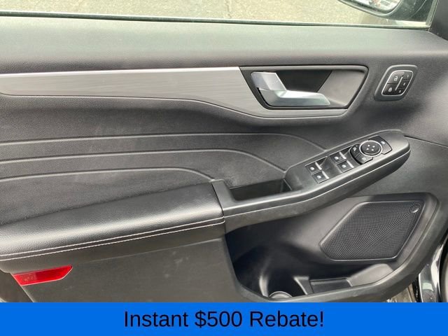 Used 2023 Ford Escape Platinum image 16