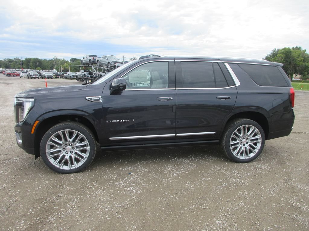 New 2026 GMC Yukon Denali w/ Denali Reserve Package AWD/4WD image 7