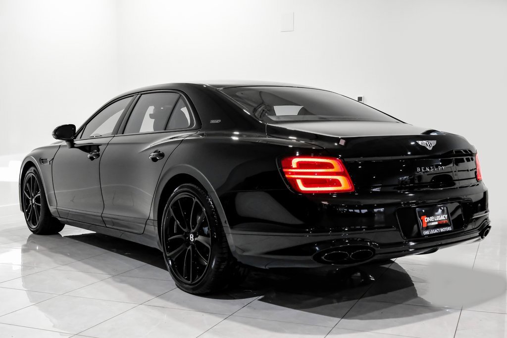 Used 2024 Bentley Flying Spur V8 image 8