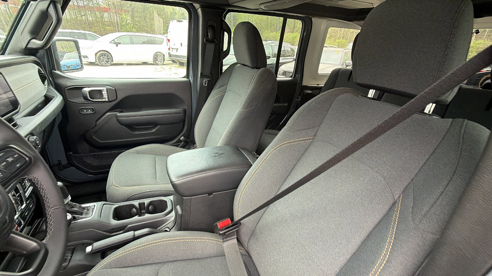 Used 2025 Jeep Wrangler Willys image 17