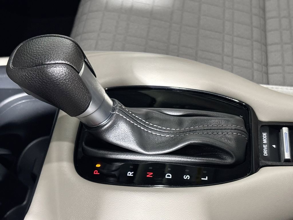 Certified 2025 Honda HR-V LX image 18