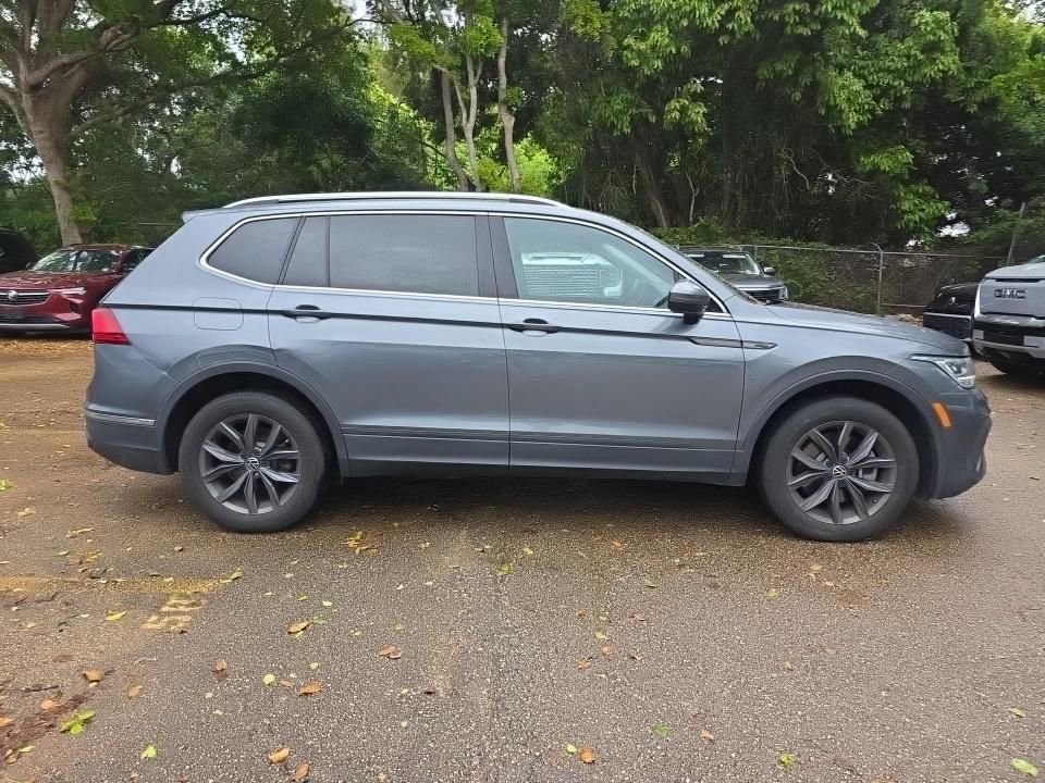 Used 2022 Volkswagen Tiguan SE image 8