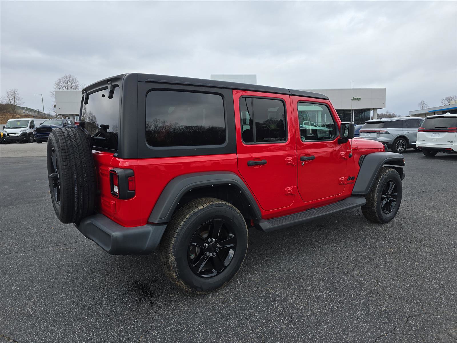 Used 2022 Jeep Wrangler Unlimited Sport image 3
