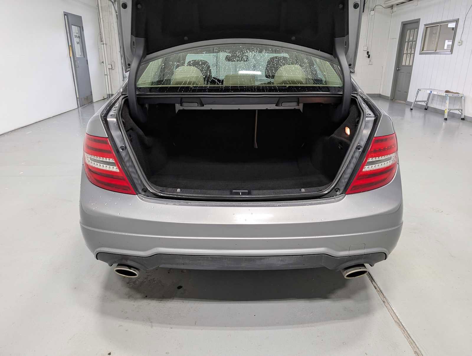 Used 2012 Mercedes-Benz C 300 Sport image 39