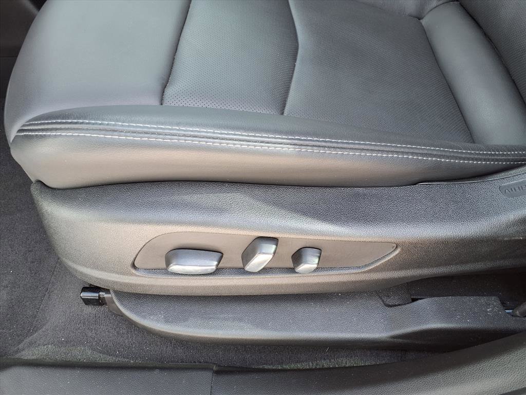 Certified 2024 Cadillac XT6 Premium Luxury image 21