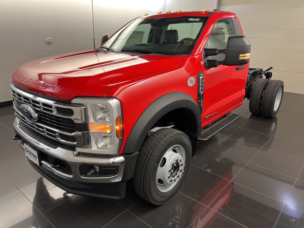 New 2026 Ford F550 4x4 Regular Cab Super Duty image 3