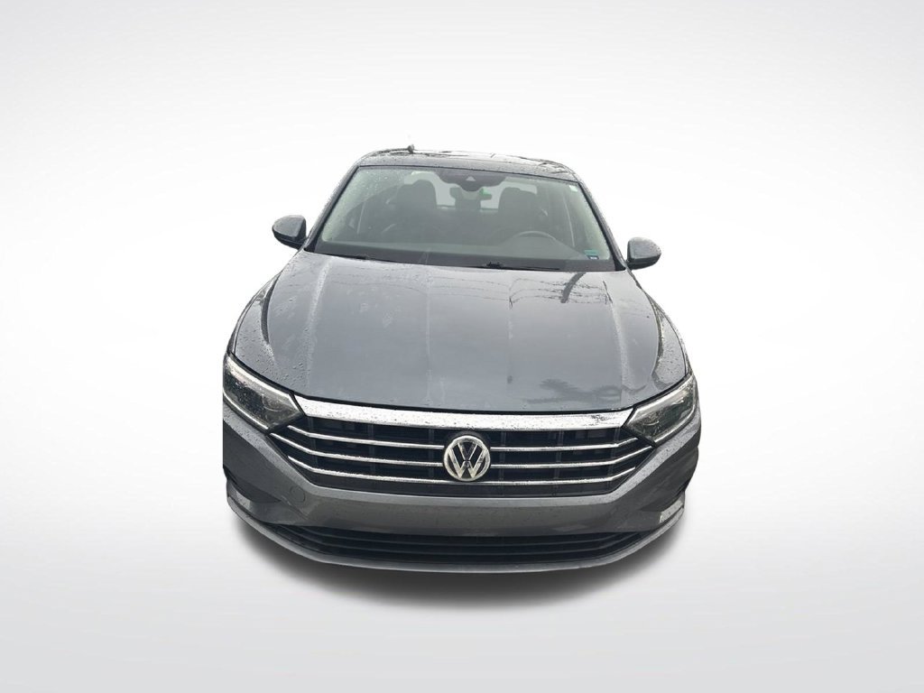 Used 2019 Volkswagen Jetta SEL w/ Cold Weather Package FWD image 2