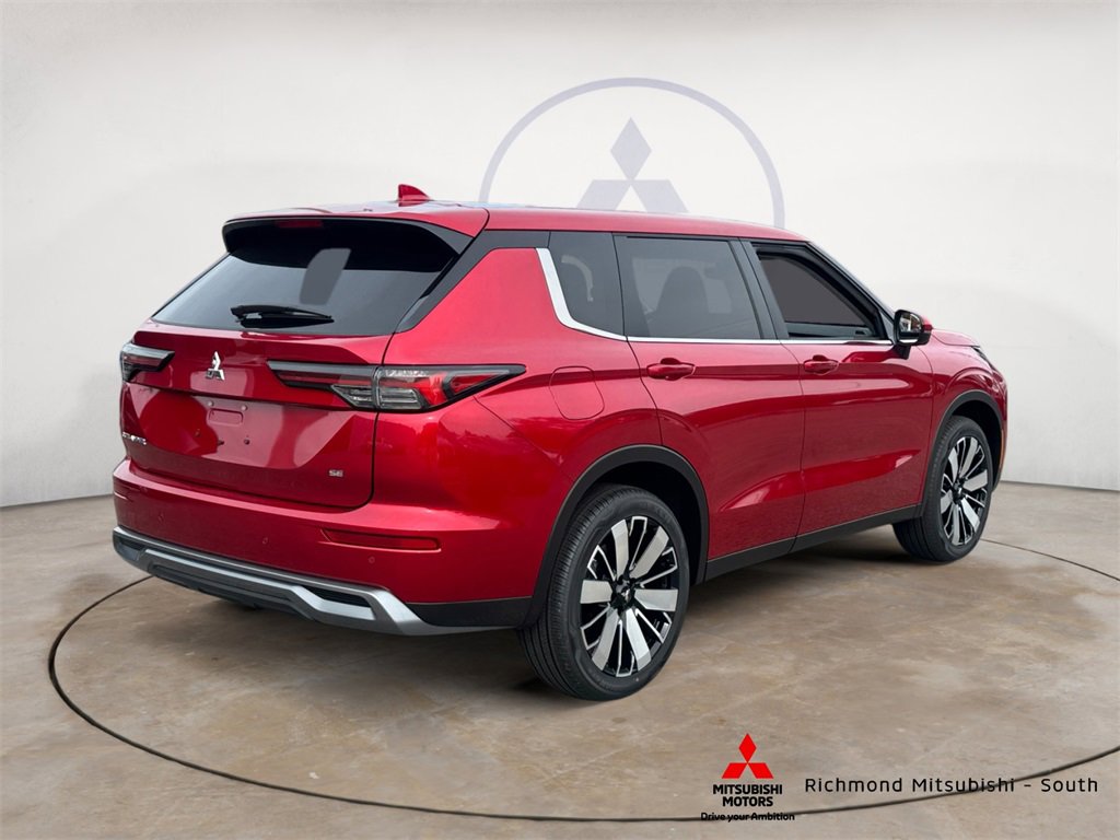 New 2026 Mitsubishi Outlander SE image 3