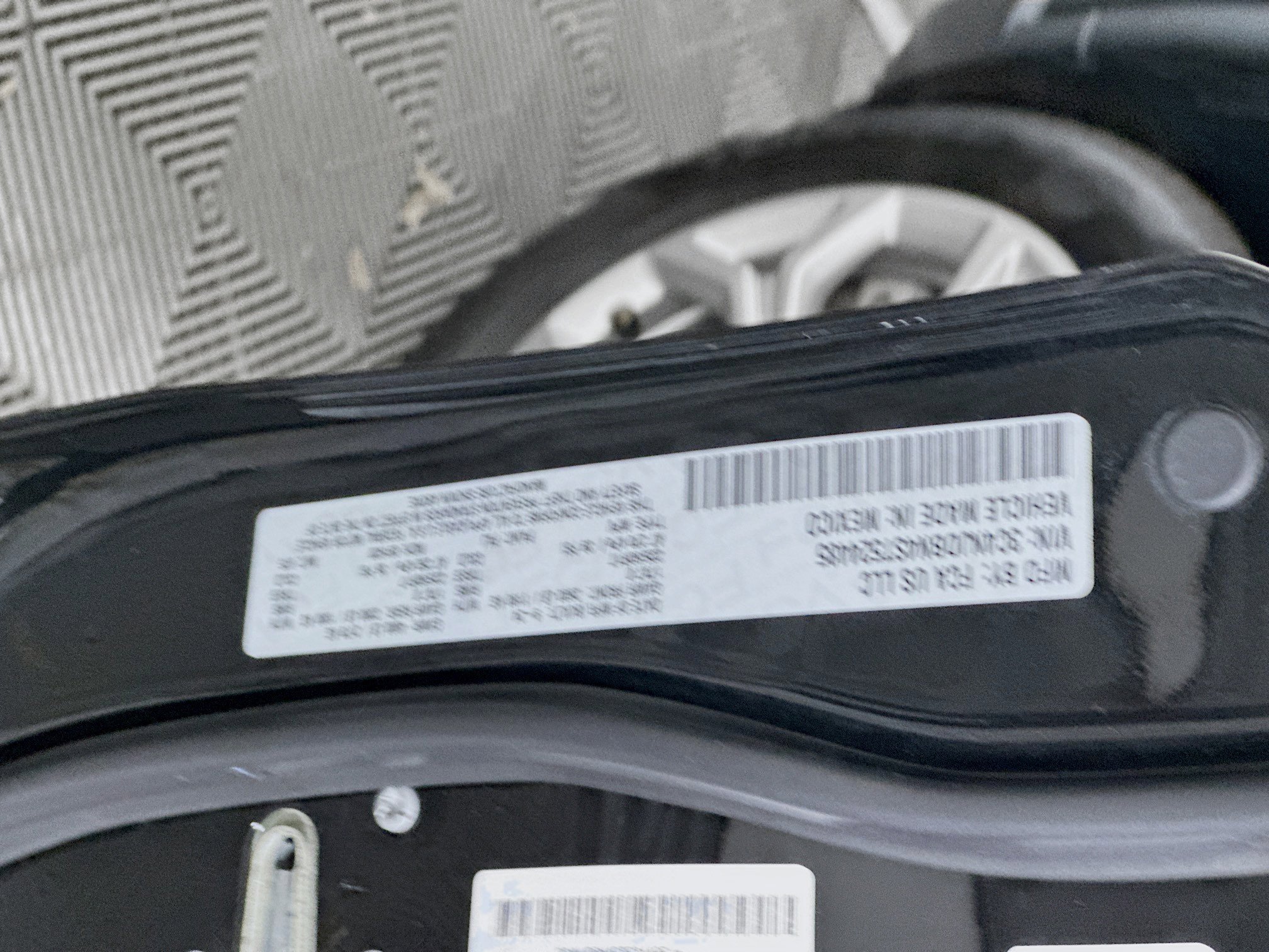 Used 2025 Jeep Compass Latitude image 12