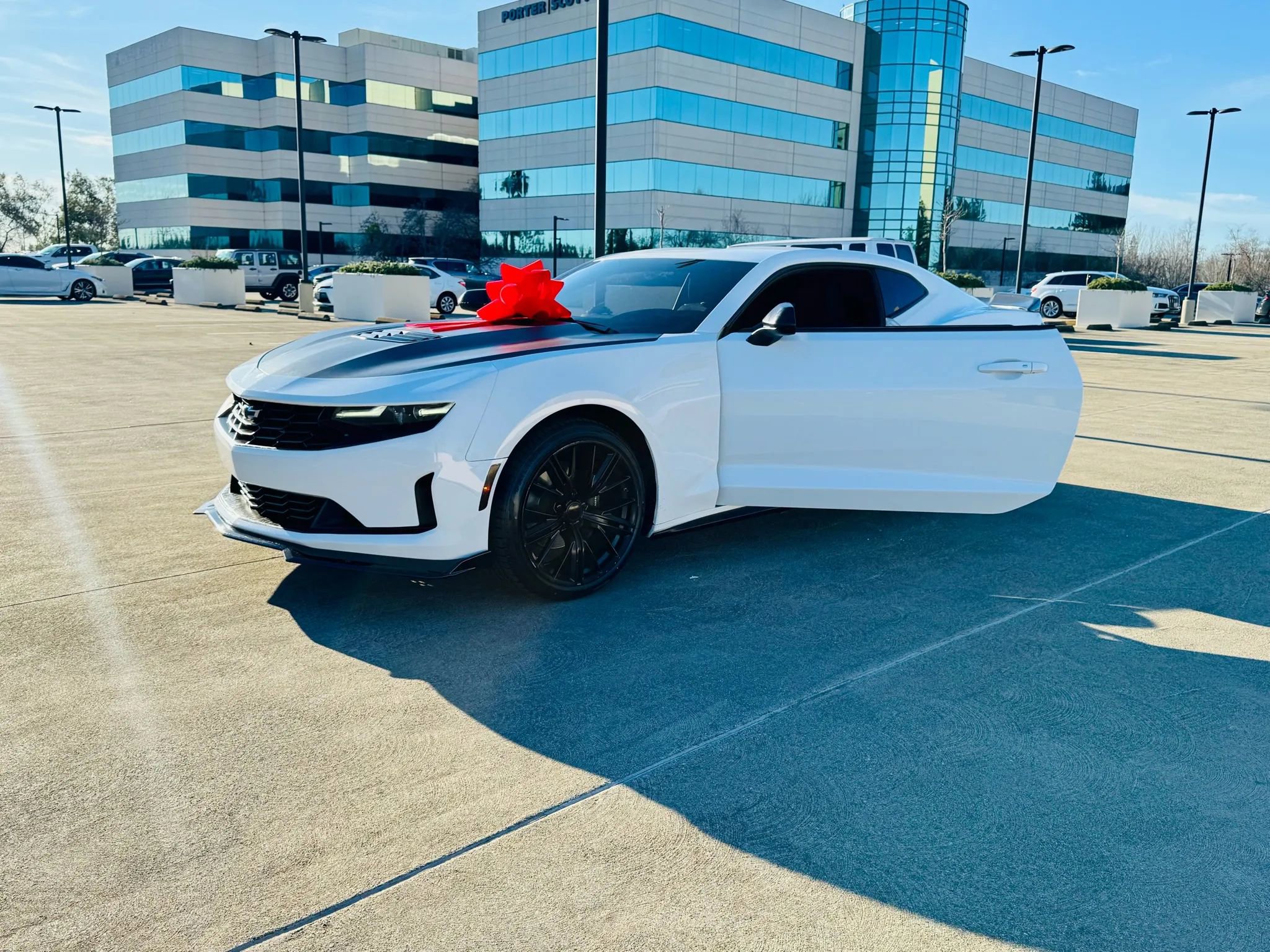 Used 2020 Chevrolet Camaro LT image 29