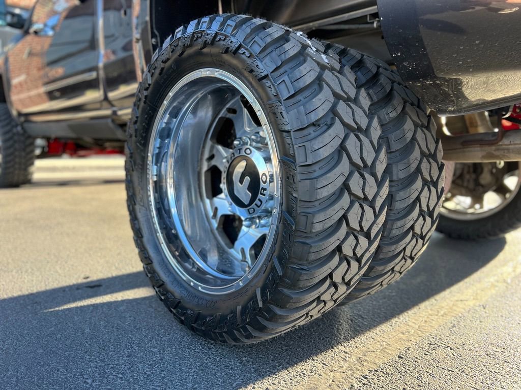 Used 2015 GMC Sierra 3500 Denali w/ Duramax Plus Package AWD/4WD image 33