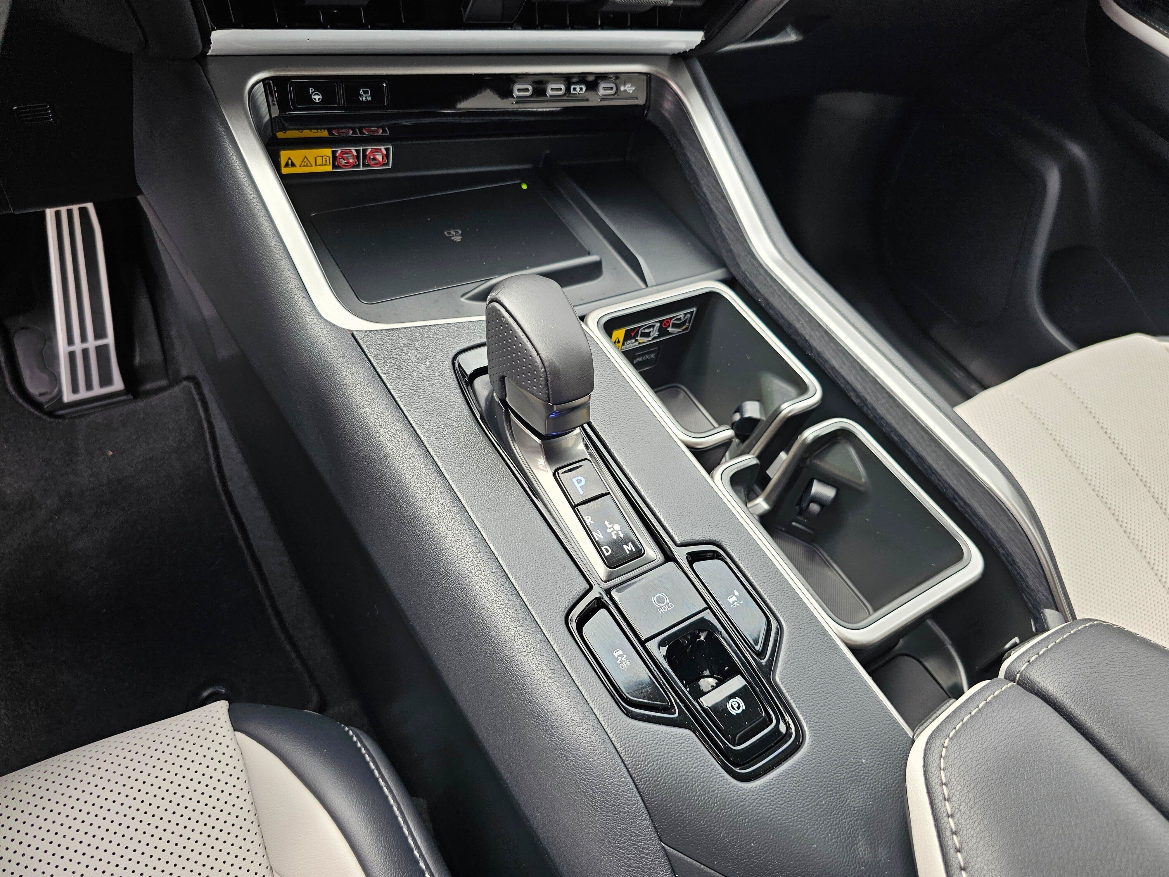 Used 2026 Lexus TX 500h AWD w/ Technology Package image 27