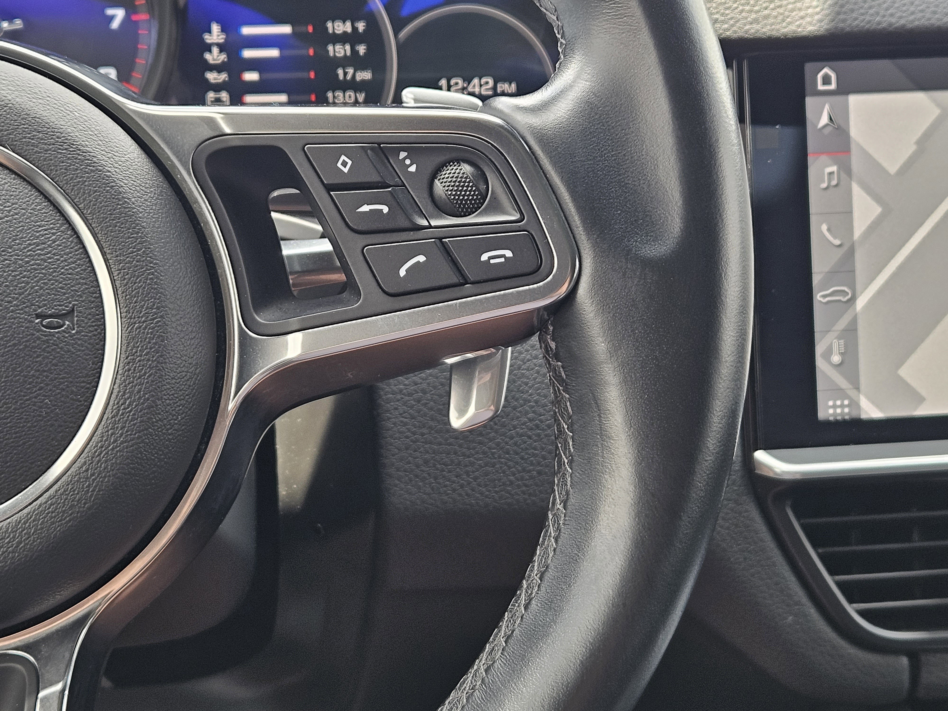 Certified 2020 Porsche Cayenne AWD/4WD image 27