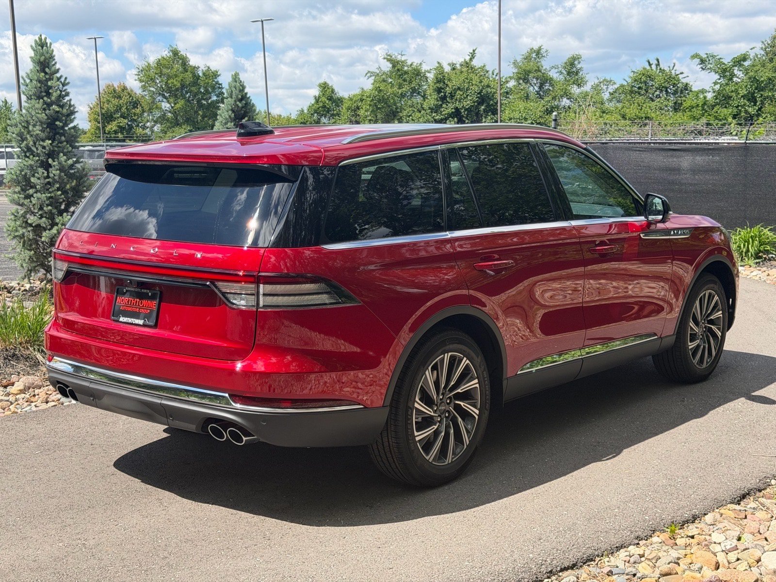 New 2026 Lincoln Aviator AWD image 5