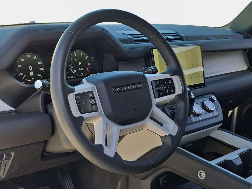 Certified 2025 Land Rover Defender 110 S AWD/4WD image 16