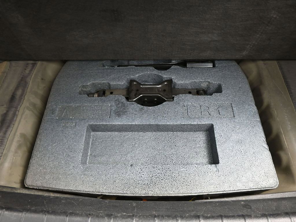 Used 2024 Nissan Altima 2.5 SV image 17