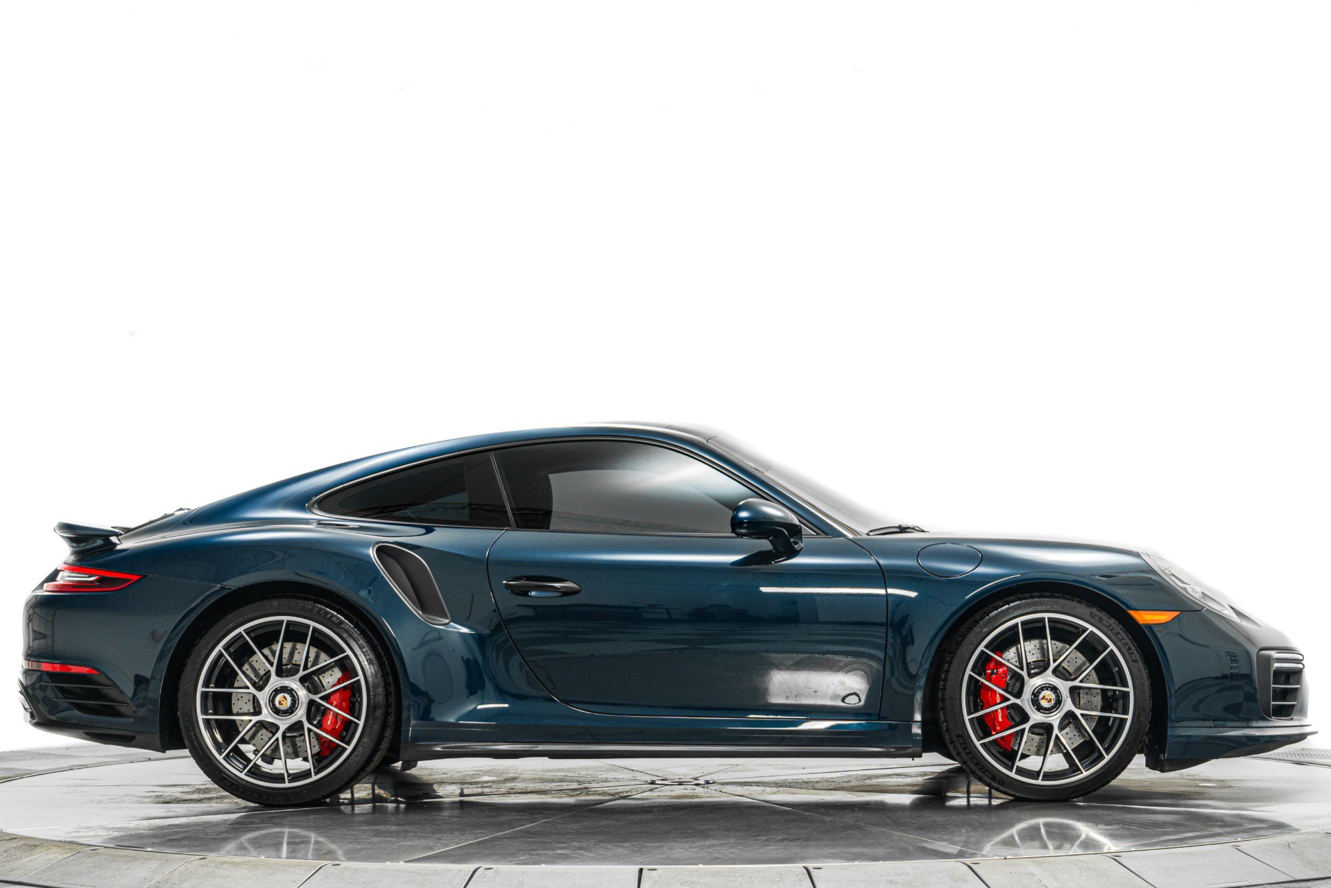 Used 2019 Porsche 911 Turbo w/ Light Design Package image 45