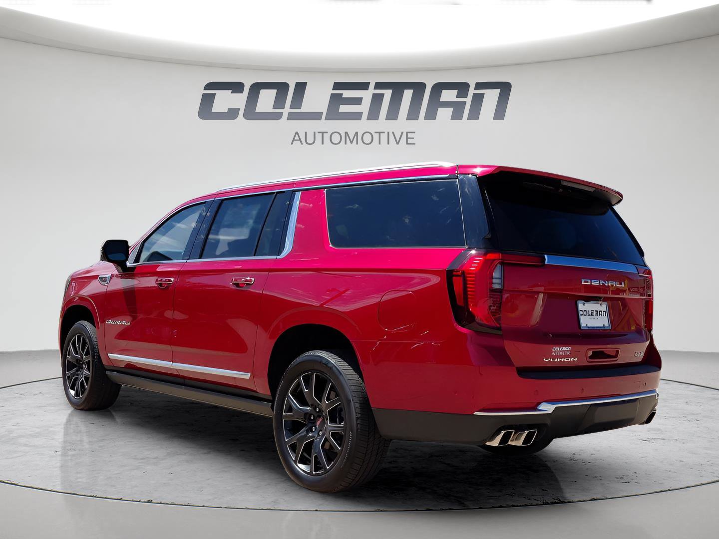 New 2026 GMC Yukon XL Denali w/ Sun & Power Step Package AWD/4WD image 3