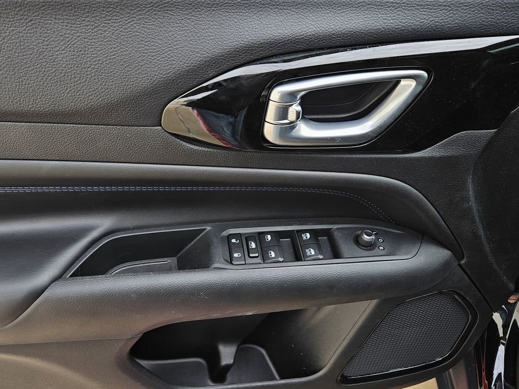 New 2026 Jeep Compass Latitude image 15