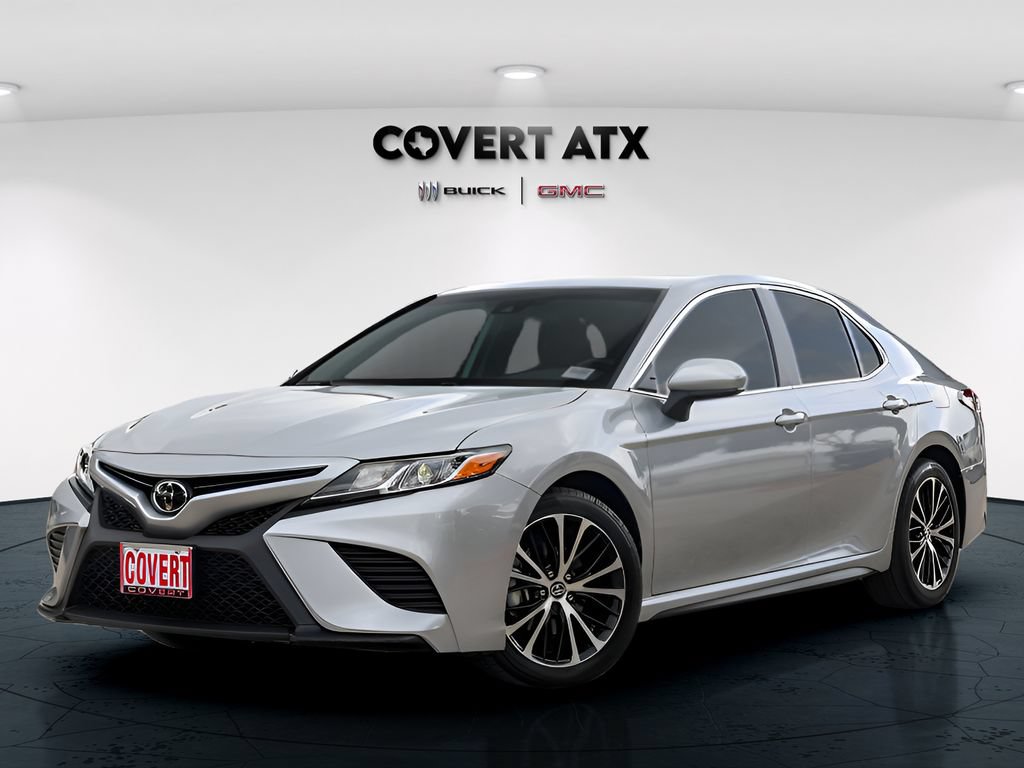 Used 2020 Toyota Camry SE FWD image 2