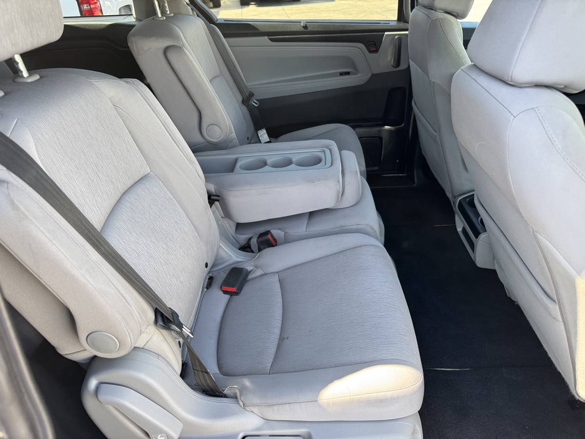 Used 2019 Honda Odyssey EX image 16