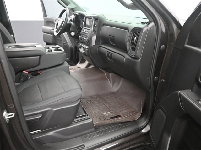 Used 2020 Chevrolet Silverado 2500 Custom w/ Custom Value Package image 17