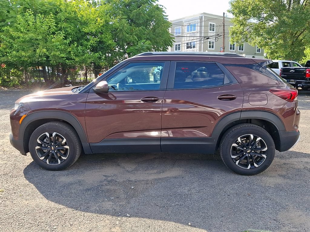 Certified 2023 Chevrolet TrailBlazer LT w/ Convenience Package FWD image 4