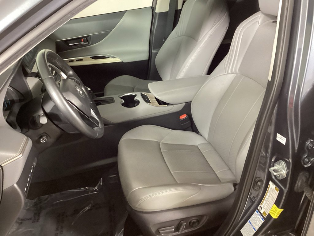 Used 2021 Toyota Venza Limited AWD/4WD image 12
