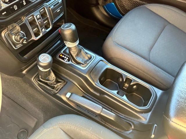 Used 2022 Jeep Gladiator Willys image 22