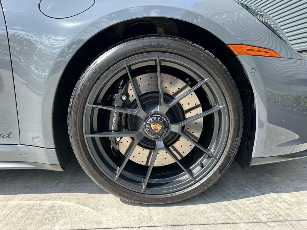 Certified 2026 Porsche 911 Targa 4 GTS image 16
