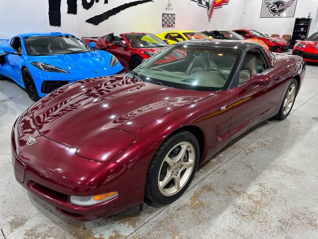 Used 2003 Chevrolet Corvette Coupe w/ Preferred Equipment Group RWD image 31