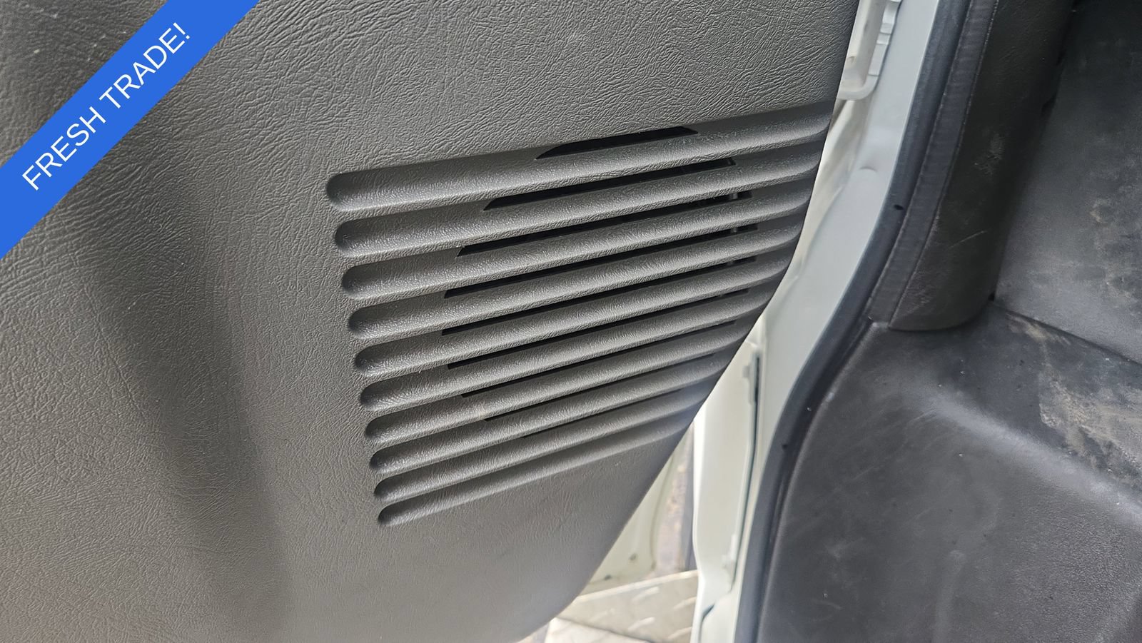 Used 2012 Chevrolet Express 2500 RWD image 11